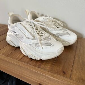 Steve Madden Women’s Possession Sneaker, White, 9.5